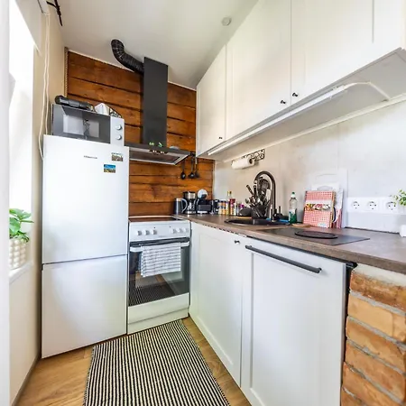 Stella's Kappeli - Near Bus Station And Airport - Near Bus Tram Stops - Free Parking, Wifi And Netflix - New Renovation 아파트 *