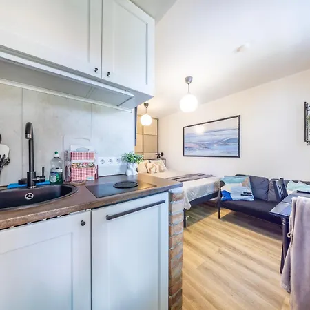 Stella's Kappeli - Near Bus Station And Airport - Near Bus Tram Stops - Free Parking, Wifi And Netflix - New Renovation 아파트