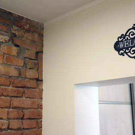 Stella's Kappeli - Near Bus Station And Airport - Near Bus Tram Stops - Free Parking, Wifi And Netflix - New Renovation Tallin