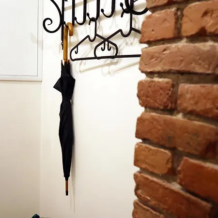 公寓 Stella's Kappeli - Near Bus Station And Airport - Near Bus Tram Stops - Free Parking, Wifi And Netflix - New Renovation 塔林