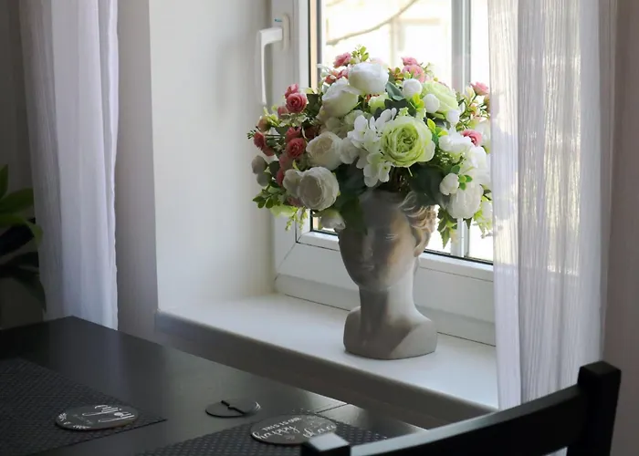 Stella's Kappeli - Near Bus Station And Airport - Near Bus Tram Stops - Free Parking, Wifi And Netflix - New Renovation