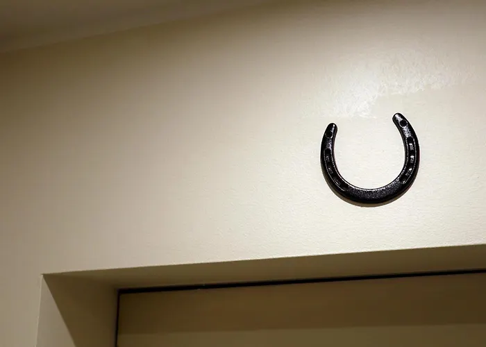 Stella's Kappeli - Near Bus Station And Airport - Near Bus Tram Stops - Free Parking, Wifi And Netflix - New Renovation 탈린